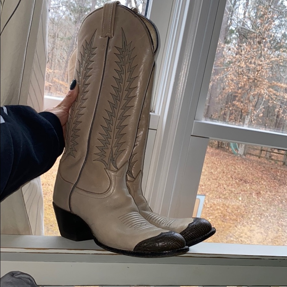 rustic cowboy boots!